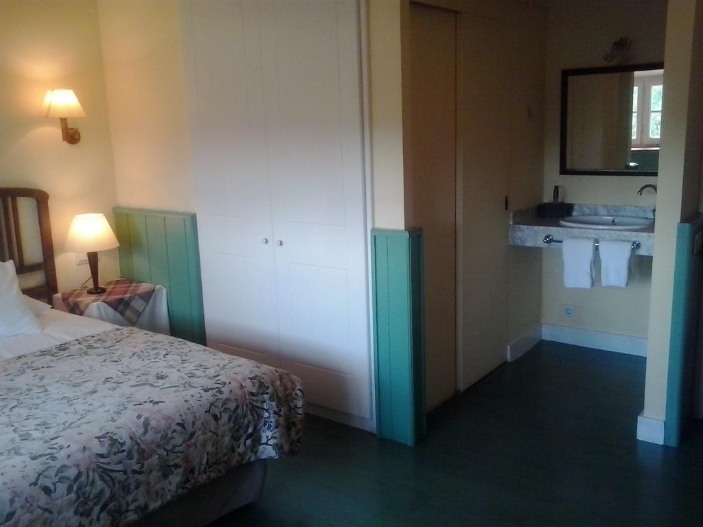 Hotel Xalet La Coromina Виладрау Стая снимка