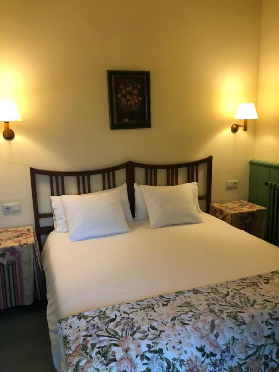 Hotel Xalet La Coromina Виладрау Екстериор снимка